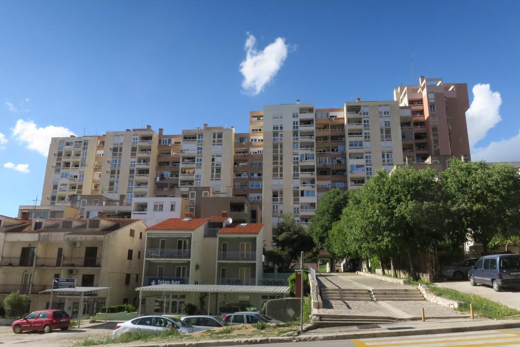 Apartment Veseli Split Bagian luar foto